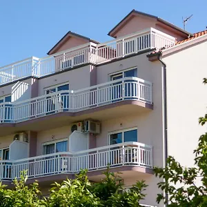  Apartment Mm